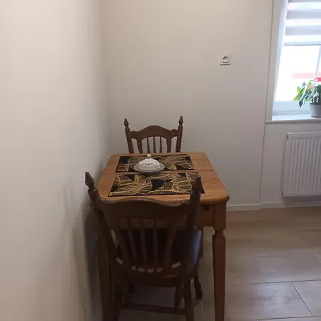 Mieszkanie Do Wynajecia Homestay *